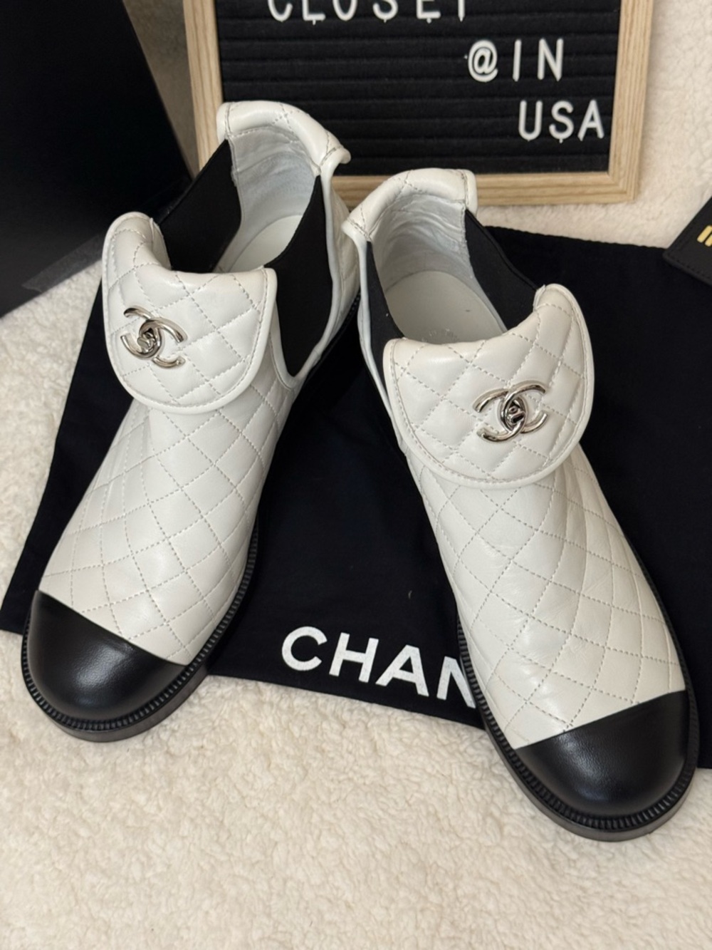 CHANEL quilted white/black boots silver hardware